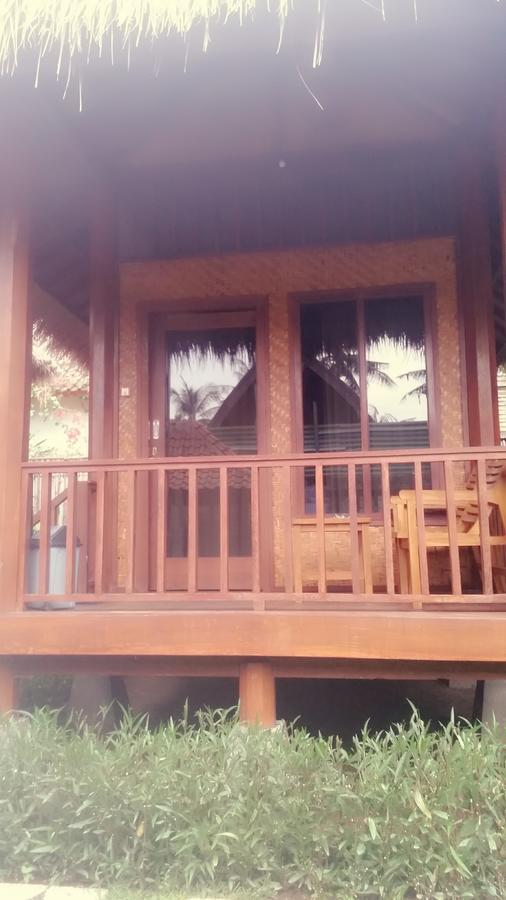 Welly Bungalow Gili Trawangan Exterior photo